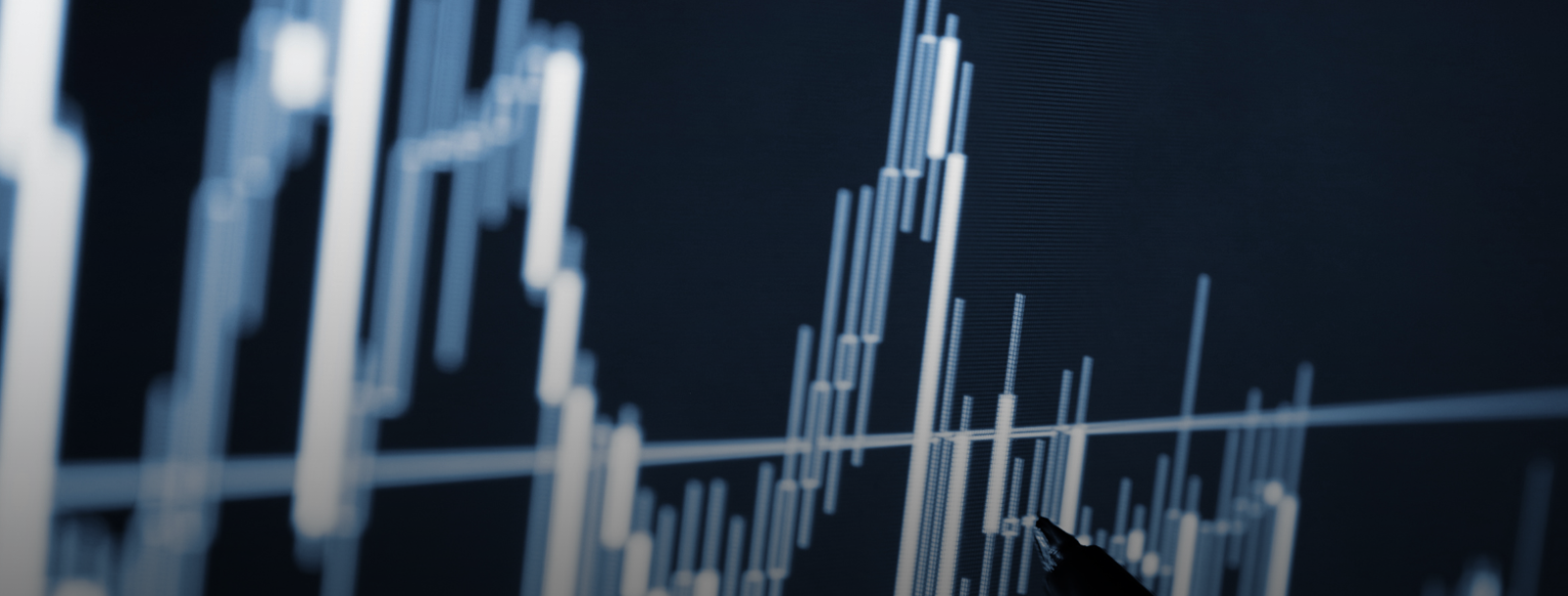 Blauwe lijngrafiek met pieken en dalen